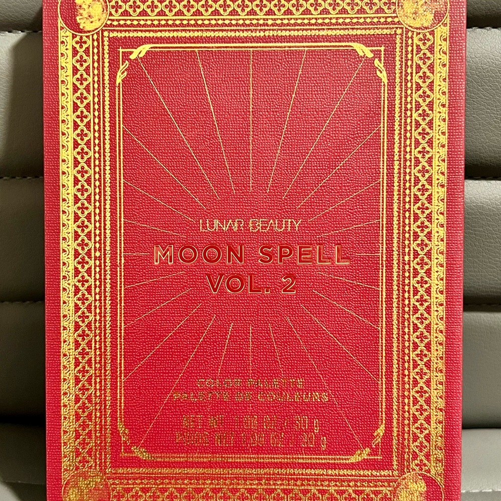 Lunar Beauty Moon Spell Vol. 2 Eyeshadow Palette